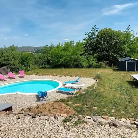Loumape Villa *